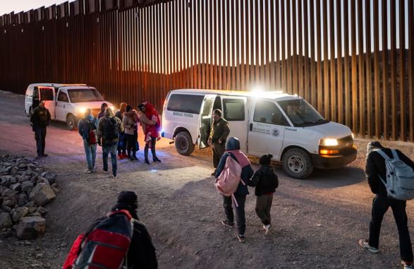 Fëmijët po detyrohen të kthehen në vendet e tyre nga zyrtarët kufitarë amerikanë