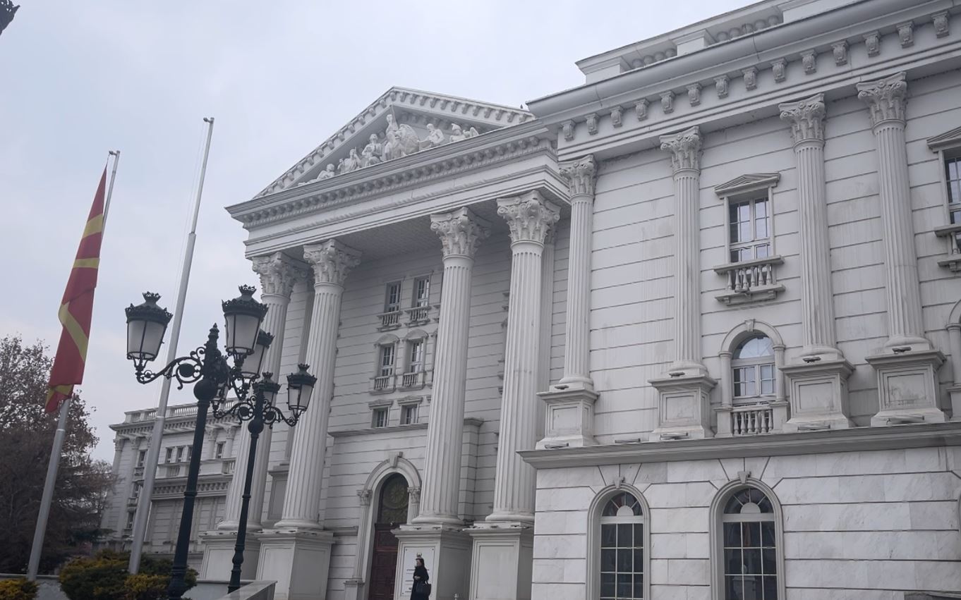 RMV në krizë energjetike  qeveria shpall gjendjen e jashtëzakonshme