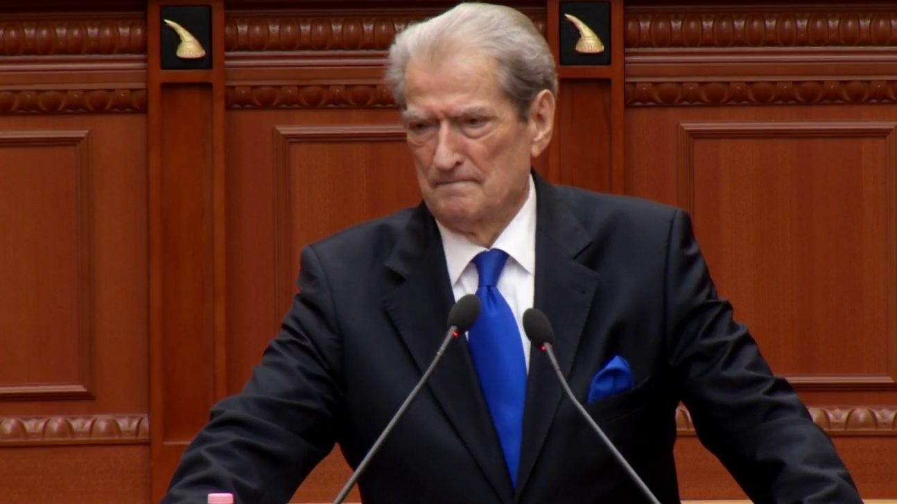 Mocioni me debat  Berisha  Burimet e shtetit u përdorën për të kontrolluar votën