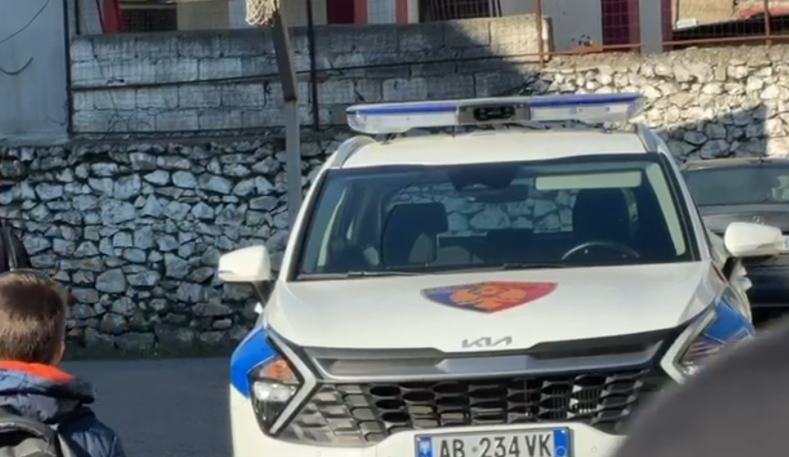 Plagosje me thikë në Shkodër, lëndohen 3 persona