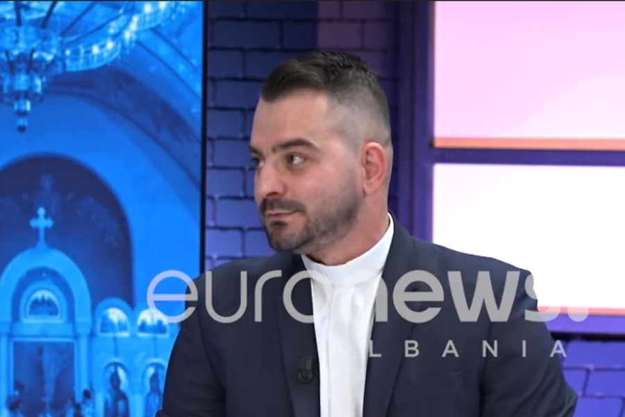Krishtlindjet në komunizëm, Dom Mark Pashkja: Familjet myslimane përgatitnin ushqimet për katolikët