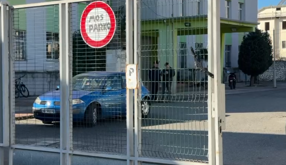 Detajet nga Shkodra, gazetari: 15 nxënës të përfshirë në sherrin masiv, 3 në spital