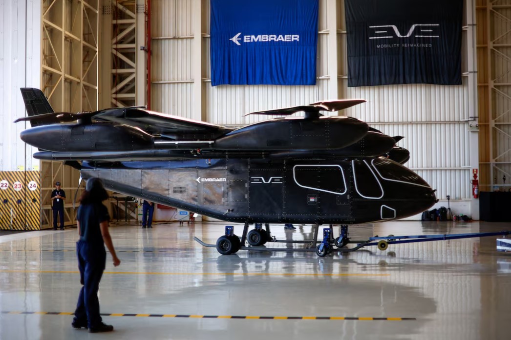 Kompania Eve kryen fluturimin e parë të  makinës fluturuese 