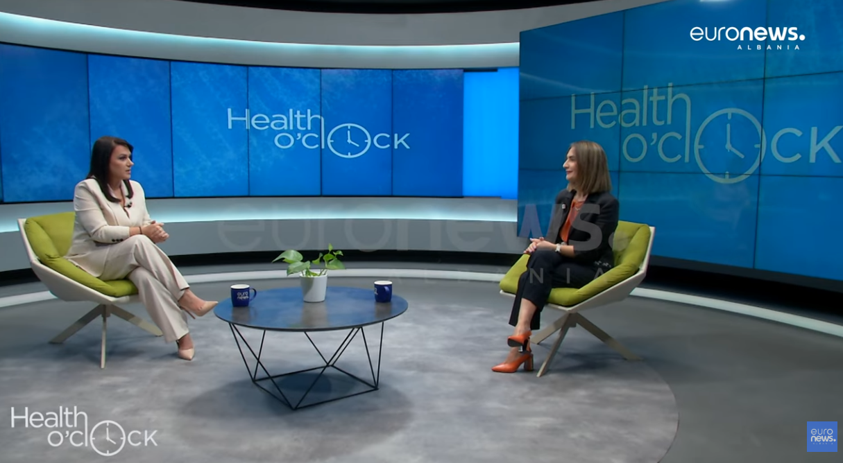 STOP ALKOOLIT  Nga qejfi te rreziku  e vërteta e alkoolit  Rriten rastet në urgjencë