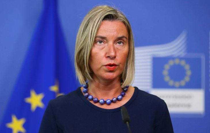 Shumica e Von der Leyen bllokon debatin mbi skandalin e korrupsionit EEAS