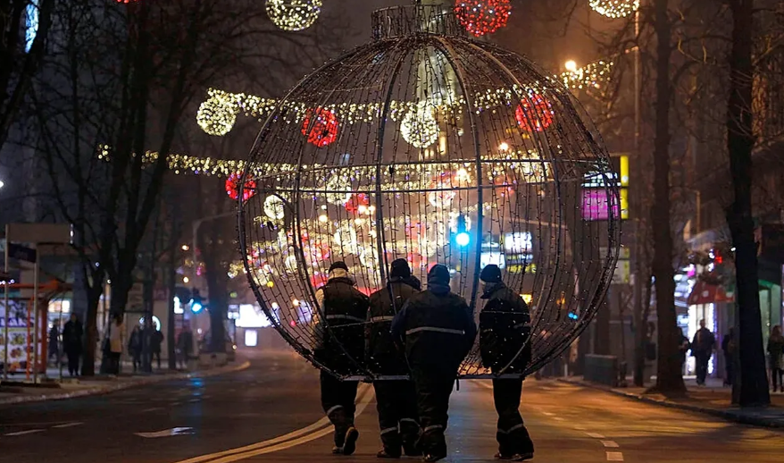 bllokadat-e-fermereve-ne-greqi-maqedonia-e-veriut-shpall-gjendje-krize-per-energjine-elektrike