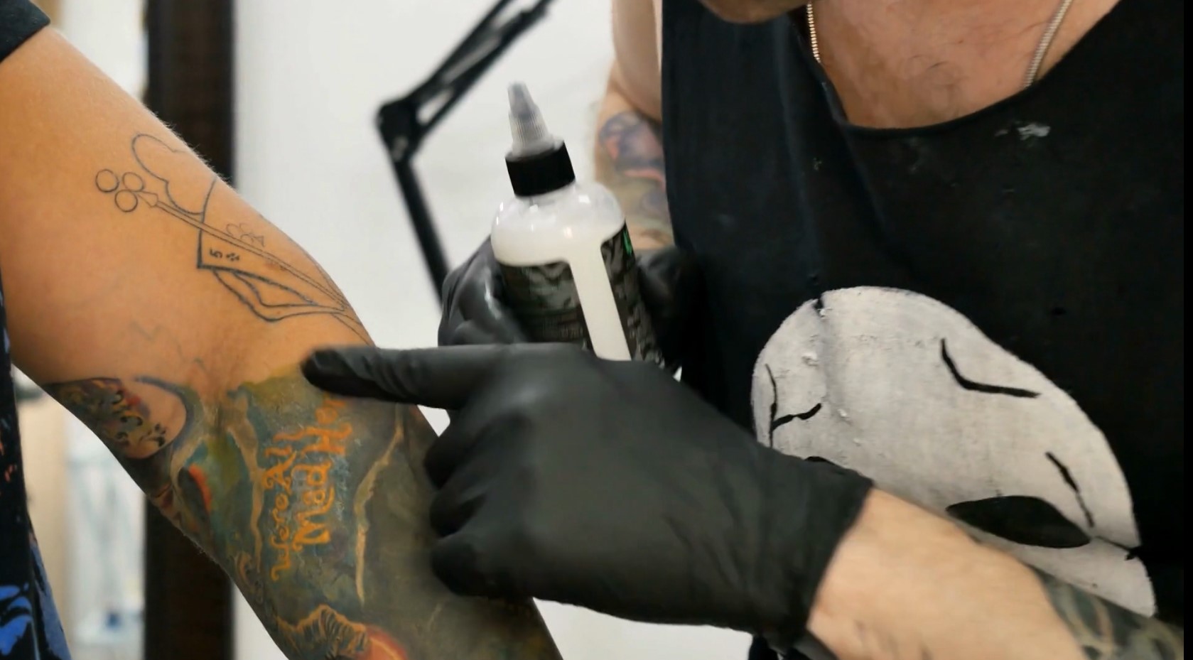 Studimi  Tatuazhet mund të ndikojnë në mënyrën si reagon sistemi imunitar