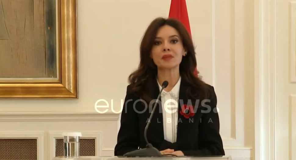 Spiropali në Athinë: Jemi anëtarë të NATO-s, Greqia të heqë ligjin e luftës