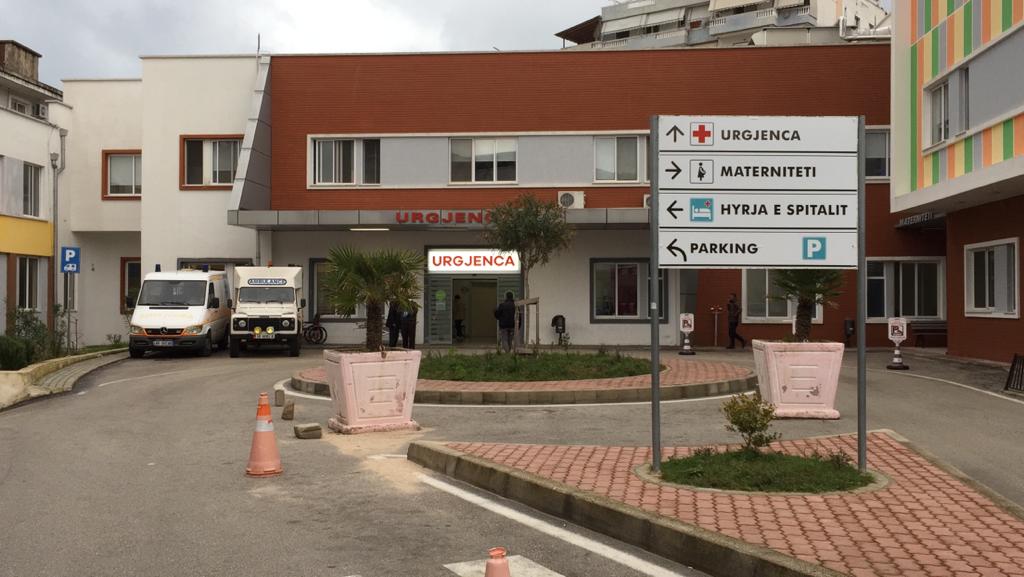 EMRI/ Shkëputet shkëmbi në Borsh, punëtori mbetet i plagosur gjatë gërmimeve