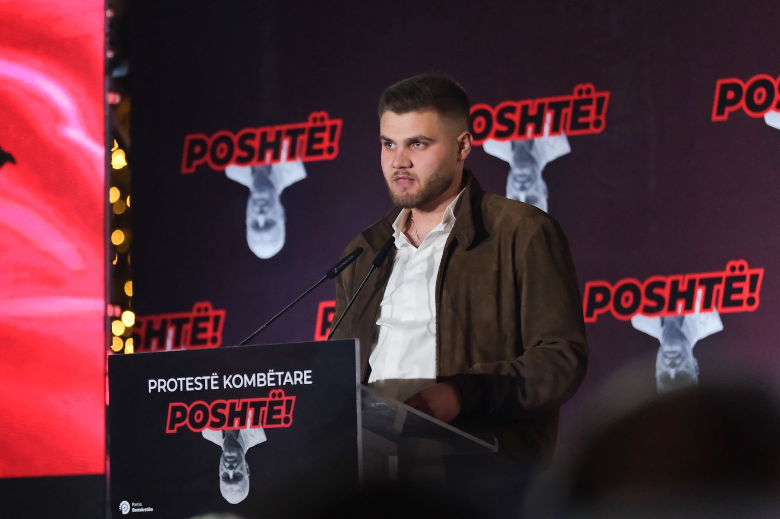 Studenti shqiptar nga Milano në protestë, Vasili: Korrupsioni është kthyer në sistem