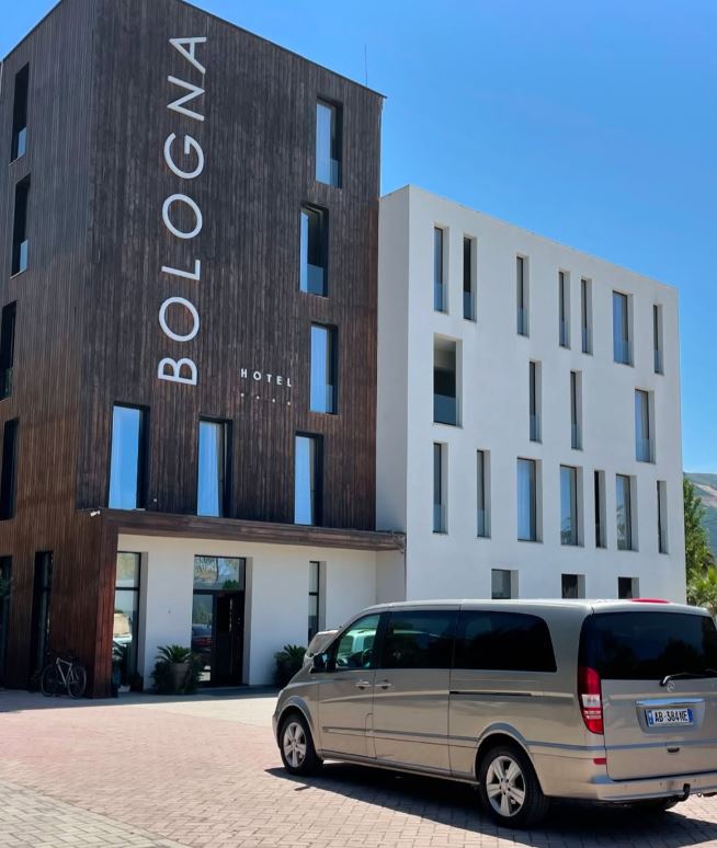  Hotel Bologna   destinacioni juaj ideal në zemër të Vlorës