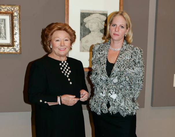 si-nje-mini-louvre-dy-breza-rothschild-esh-ne-lufte-per-thesare-artistike