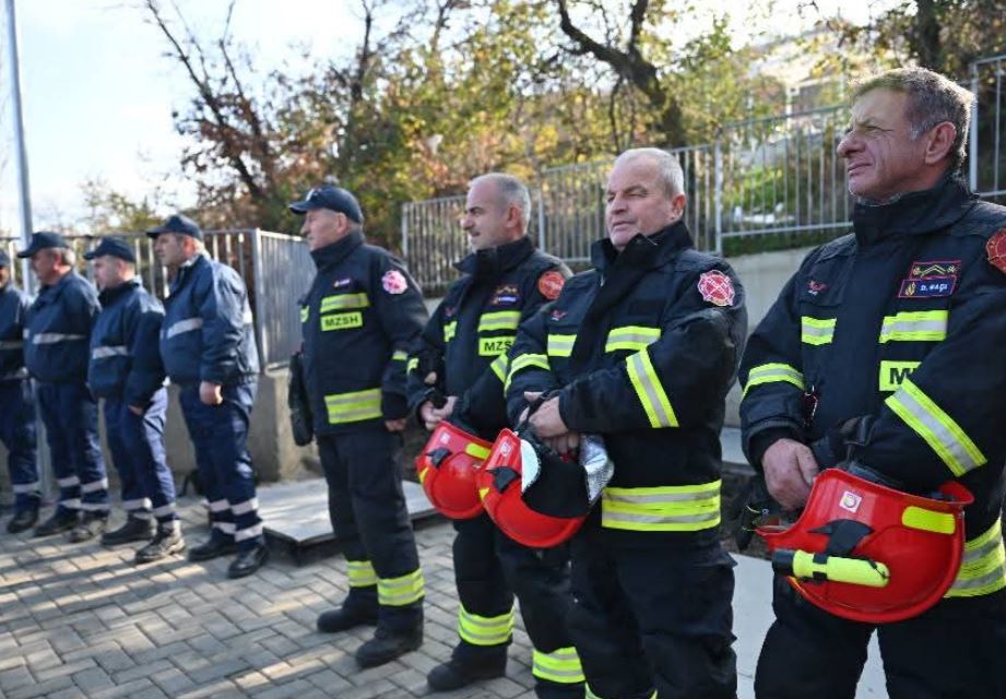 pogradec-kapet-zjarrefikesi-i-bashkise-me-droge-54-vjecari-bie-ne-pranga-emri