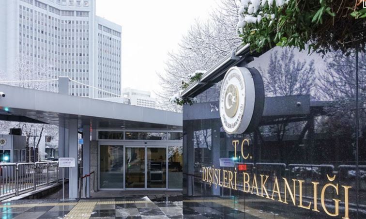 Sulmet ndaj anijeve në Detin e Zi  Turqia takim me ambasadorët e Ukrainës dhe Rusisë