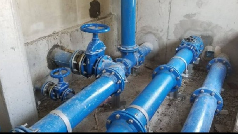 Qytetarët e Vlorës në ditën e katërt pa ujë të pijshëm, Ujësjellësi i Vlorës jep paralajmërimin