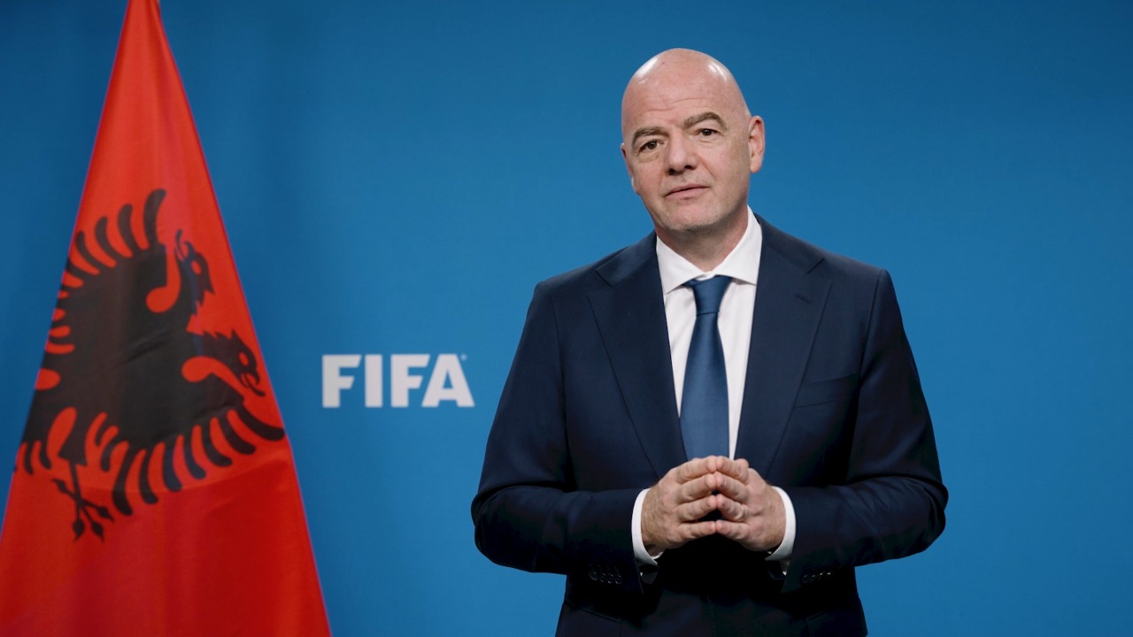 Mesazhi i Presidentit të FIFA s  Infantino  në Mbrëmjen Gala  Topi i Artë 2025 