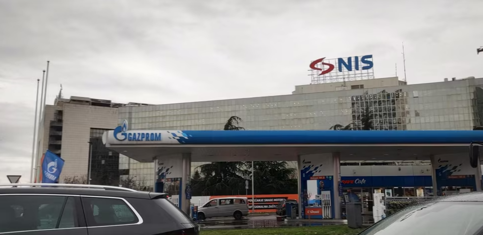 shba-ja-i-jep-me-shume-kohe-nis-it-serb-per-te-shitur-aksionet-ruse