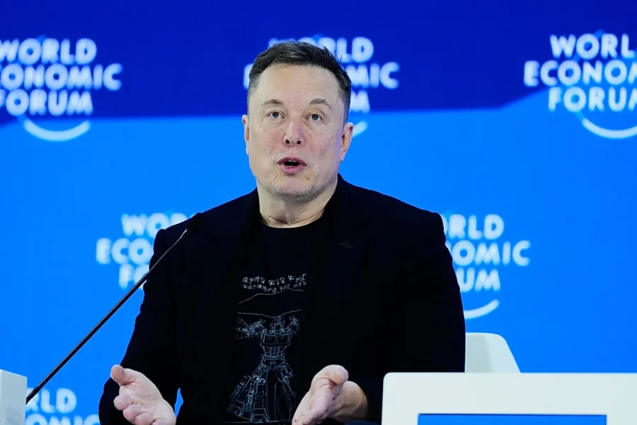 Elon Musk në Davos: Robotët do të jenë më të shumtë se njerëzit