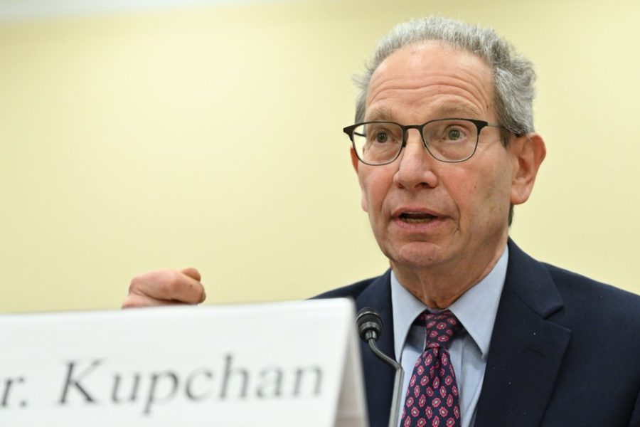 Ish-zyrtari amerikan: Kongresi i kërkon Trump rifokusim të SHBA-së në Ballkan