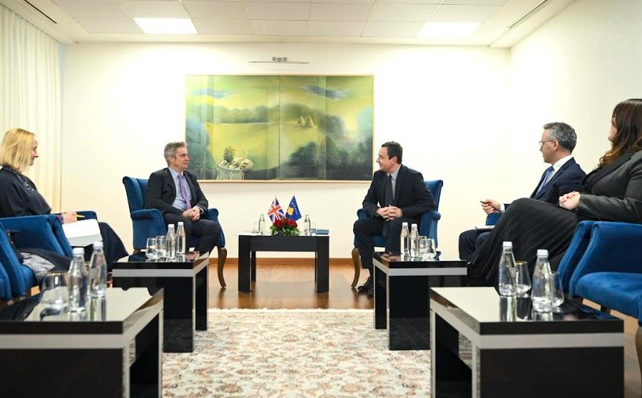 Kurti takim me ambasadorin Hargreaves, në fokus të diskutimeve formimi i institucioneve