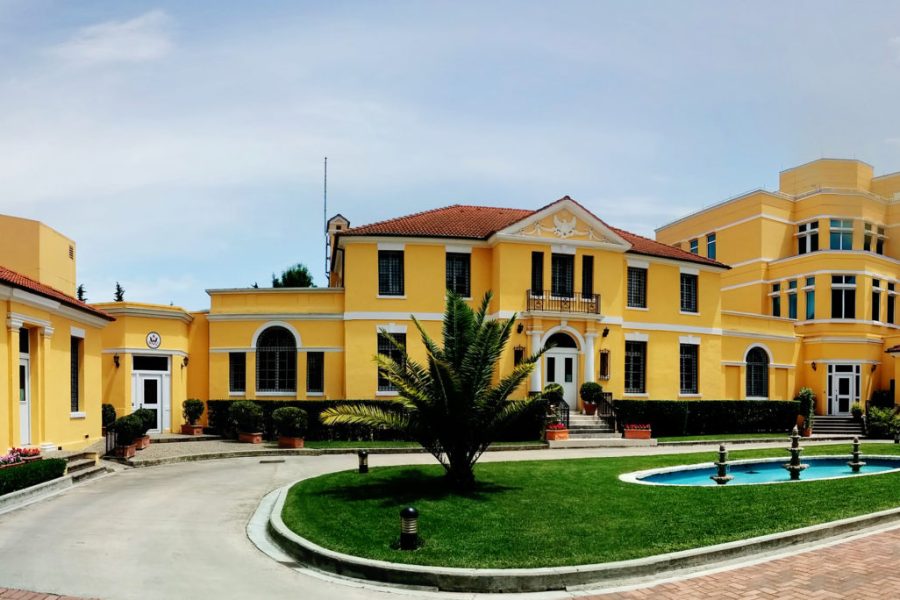 Ambasada e SHBA-së në Tiranë njoftim zyrtar për pezullimin e vizave