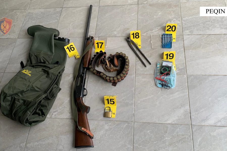 Tentoi të vidhte sërish në të njëjtën banesë, kapet në flagrancë 46-vjeçari në Peqin
