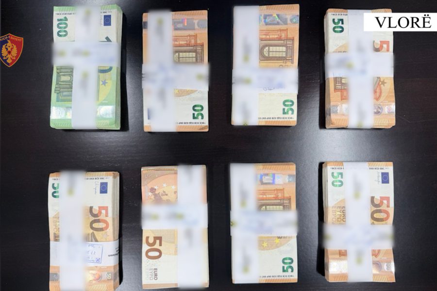 Po kalonte jashtë Shqipërisë 45 mijë euro të padeklaruara nga porti i Sarandës, procedohet greku