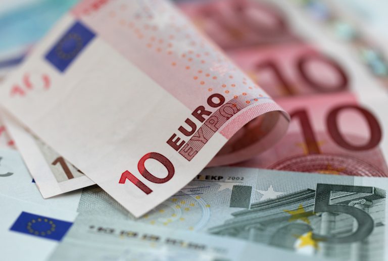 Këmbimi valutor 19 qershor, me sa blihen dhe shiten monedhat e huaja