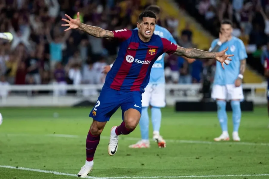 Joao Cancelo kthehet te Barcelona, Man City nuk dorëzohet për Guehi