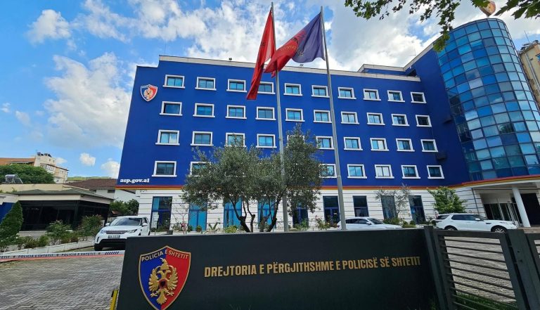 ‘Nuk keni paguar gjobën’, policia thirrje qytetarëve: Kujdes nga mesazhet mashtruese, mos ndani kodet me askënd