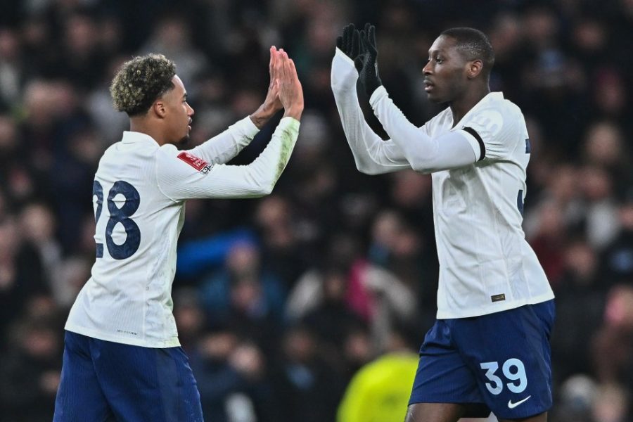Aksidentohen dy futbollistët e Tottenham, Kolo Muani dhe Odobert, si paraqitet gjendja e tyre