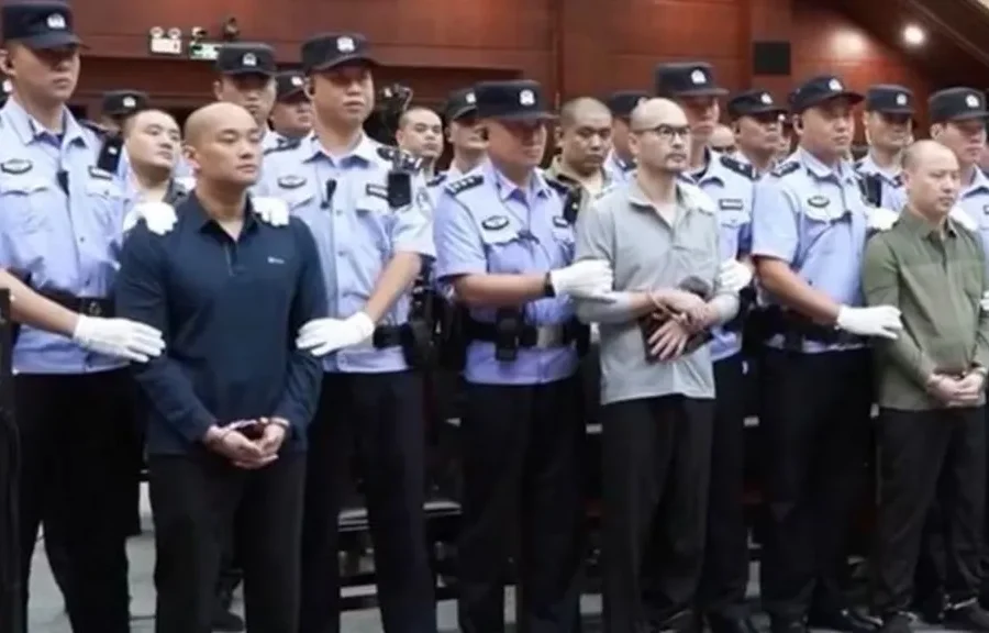 Kina ekzekuton katër anëtarë të familjes mafioze Bai nga Myanmari
