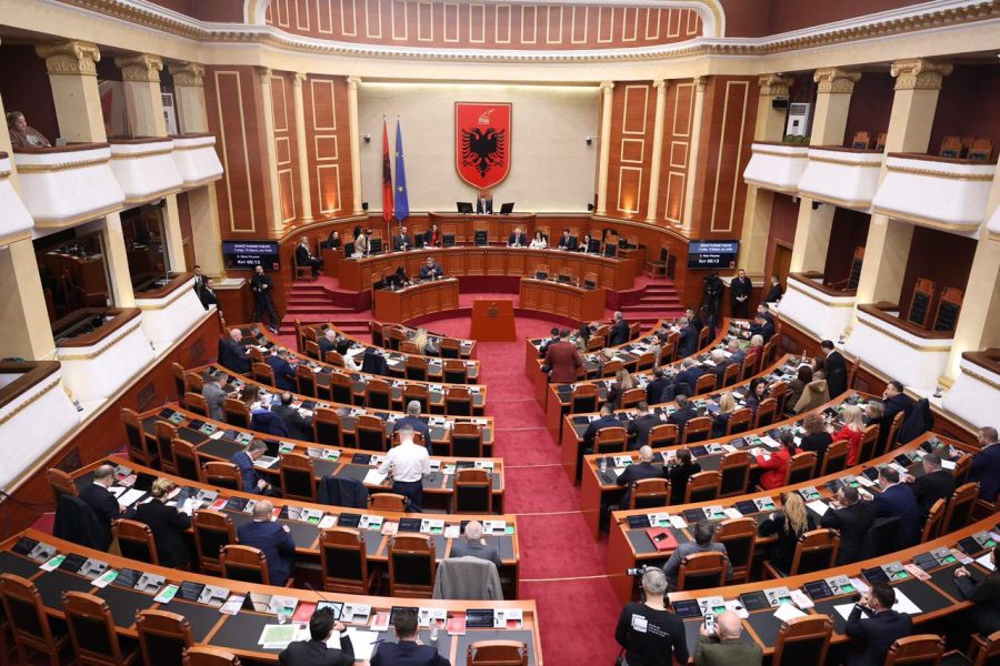 Kuvendi miraton 4 anëtarët e rinj të Këshillit Mbikëqyrës të BSH-së, rrëzohen 6 propozime të opozitës