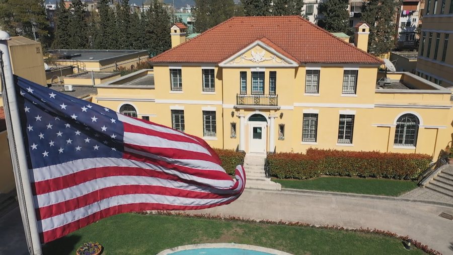 Ambasada Amerikane paralajmëron qytetarët e saj për protestën e opozitës në Tiranë