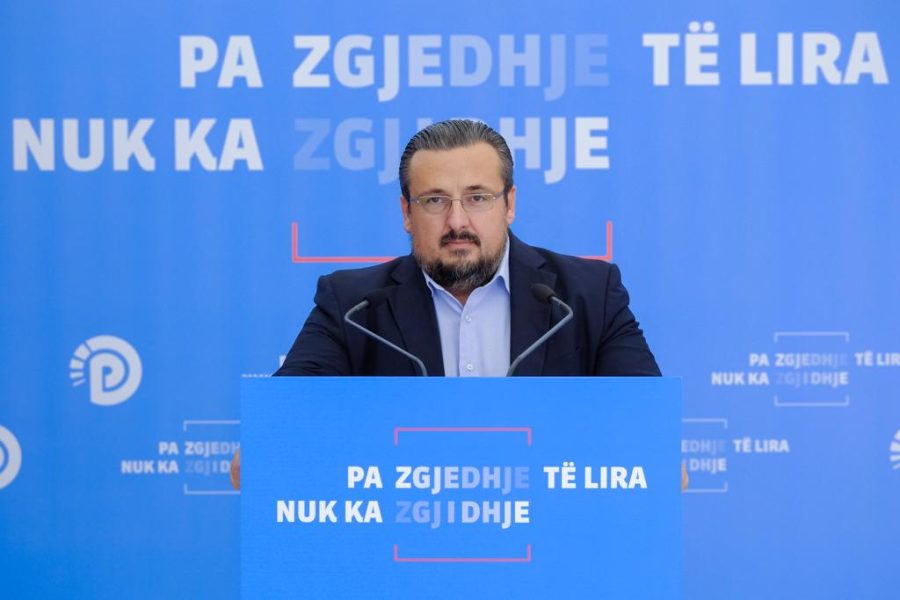 Çadra në Bulevard? Dorian Teliti flet për skenarët demokratikë të protestave në vijim