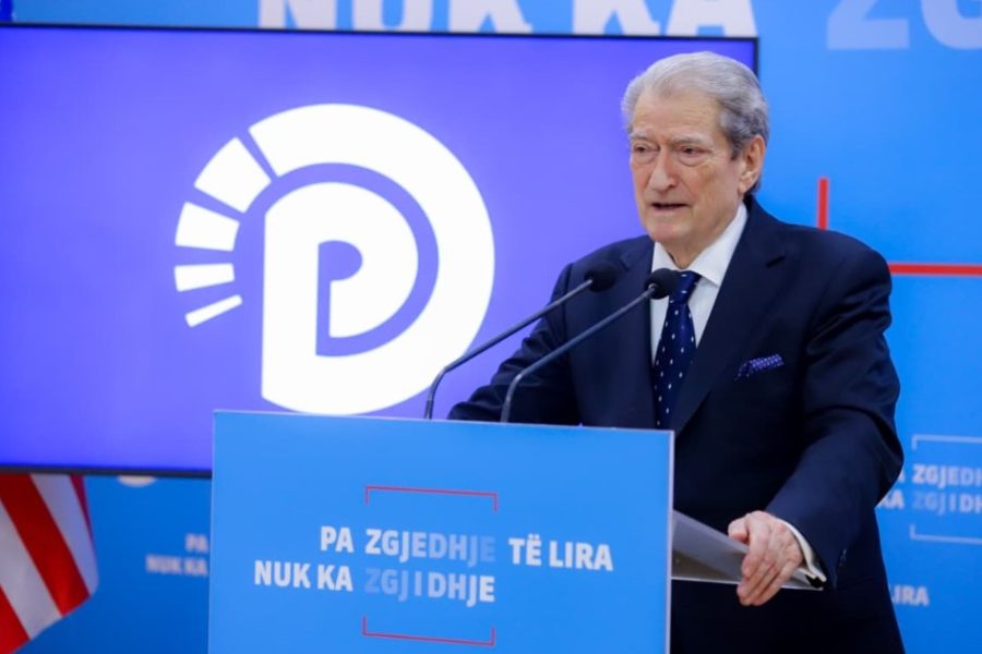 Berisha: Protesta e djeshme shënoi një kapitull të ri, mirënjohje çdo qytetari që mori pjesë