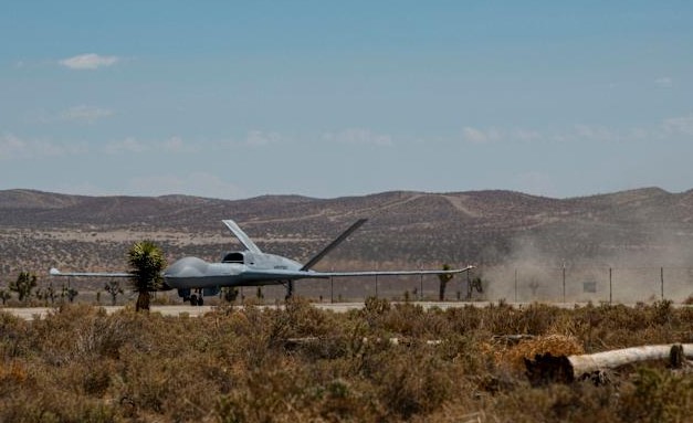 12 avionë luftarakë amerikanë F-22 mbërrijnë në bazën ajrore në Izraelin jugor