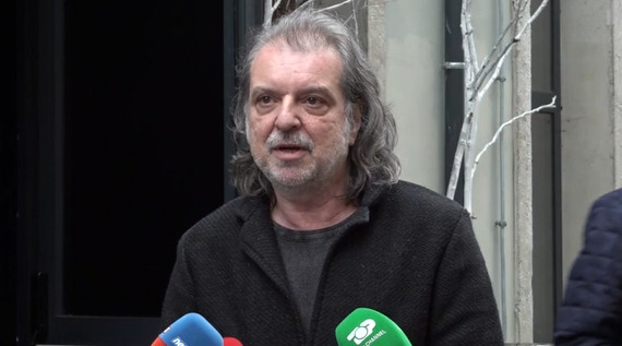 Homazhet për aktorin e njohur, përlotet i biri Redon Makashi: Më duket si një ëndërr