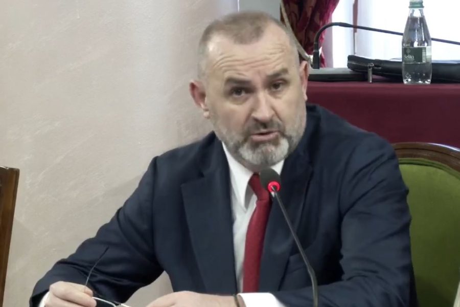 Mblidhet Grupi i PS! Manja: 7 funksionet që ne propozojmë që mos të pezullohen