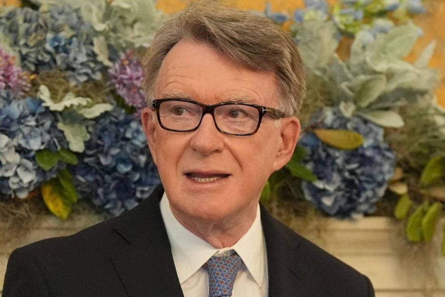 Lord Mandelson jep dorëheqjen nga Partia Laburiste për shkak të lidhjeve me Epsteinin