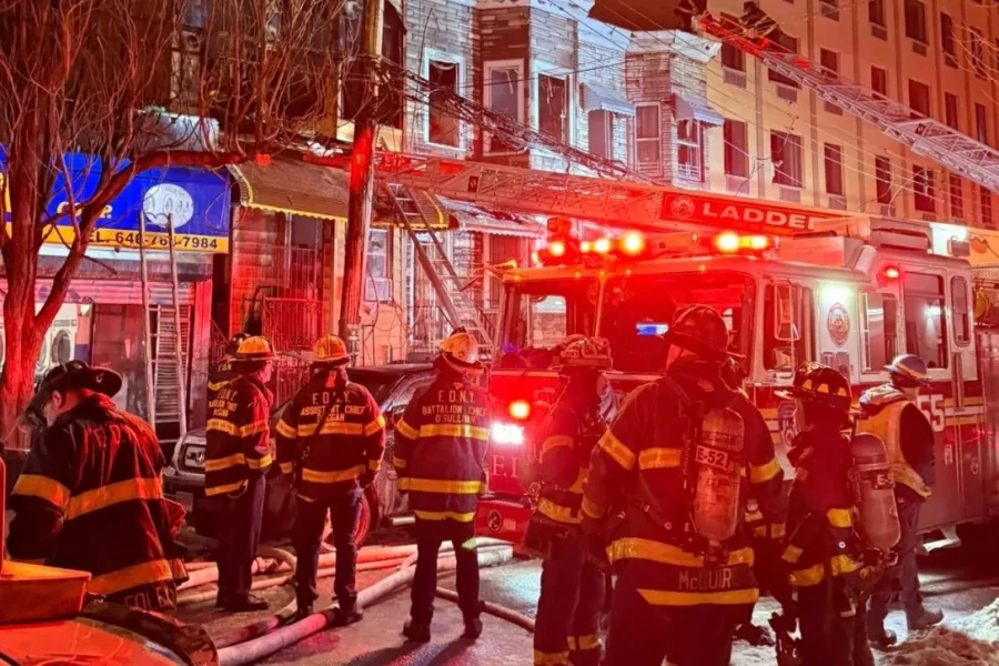 Zjarr në një ndërtesë në New York, një i vdekur dhe 9 të plagosur
