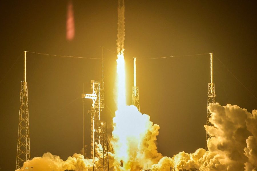 “Ekuipazhi-12”, raketa SpaceX niset drejt Stacionit Ndërkombëtar Hapësinor