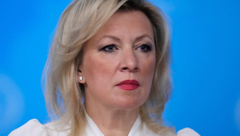 Zakharova: Dosjet e Epsteinit i ekspozojnë ata që shpikin mite për Rusinë