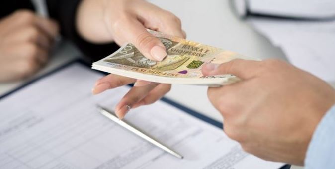 Bankat dhanë 4.5 miliardë euro kredi në vitin 2025, 660 mln vetëm për blerje banesash