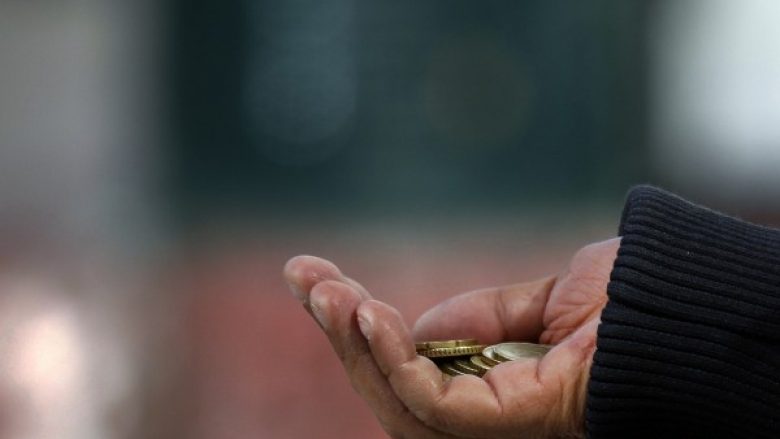 Fenomeni i fëmijëve që lypin në Tiranë, 7-vjeçari ishte nga Bulqiza