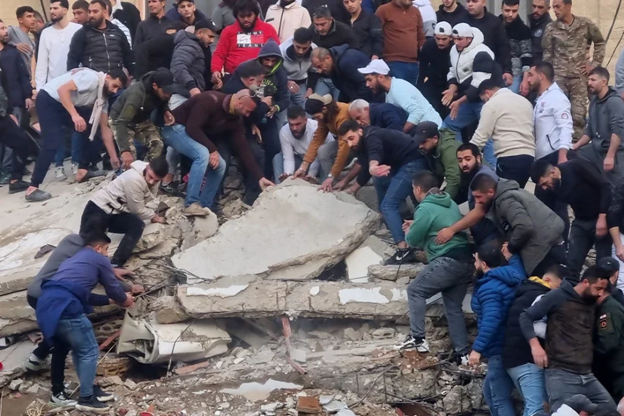 Shembet një ndërtese në Liban, 3 persona nxirren të gjallë nga rrënojat