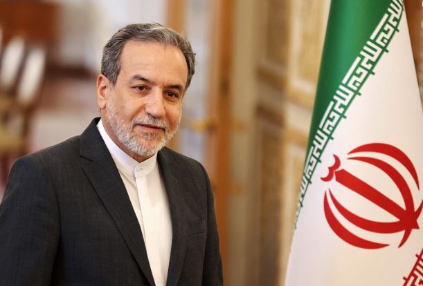 Ministri Araghchi: Nëse SHBA na sulmon, Irani do të sulmojë bazat amerikane në rajon