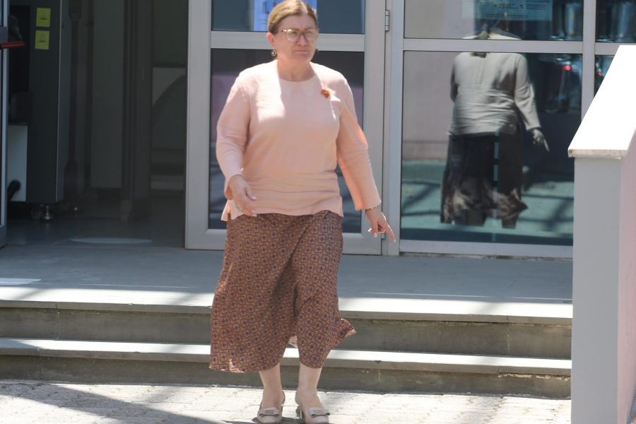 Prokuroria e Posaçme kërkon 1 vit e gjysmë burg për kryetaren e Bashkisë Roskovec