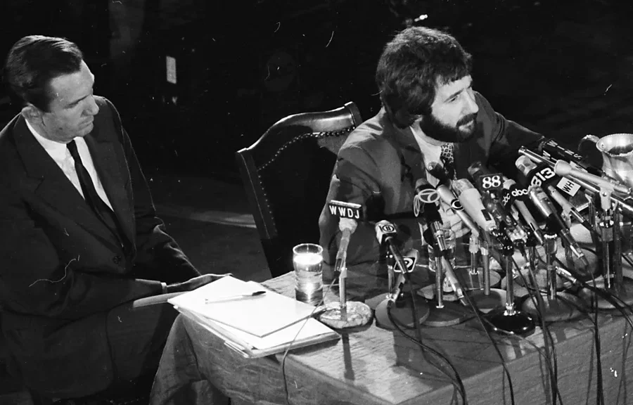 ‘Oficeri i pandershëm duhet të ketë frikë nga ai i ndershmi’, polici që frymëzoi filmin Serpico të Al Pacinos