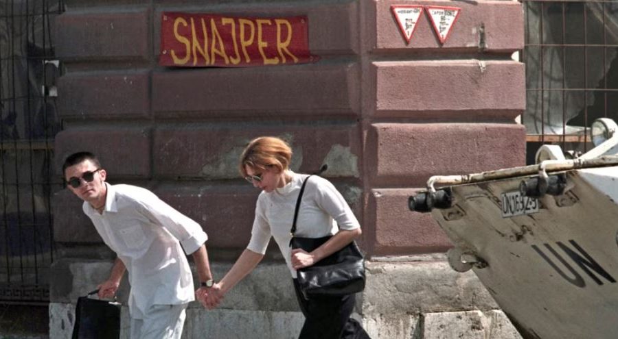 “Turizmi i snajperëve” në Sarajevë, nën hetim një 80-vjeçar italian